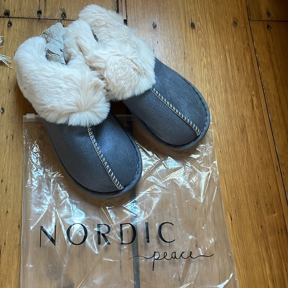 Nordic slippers - Picture 1 of 3